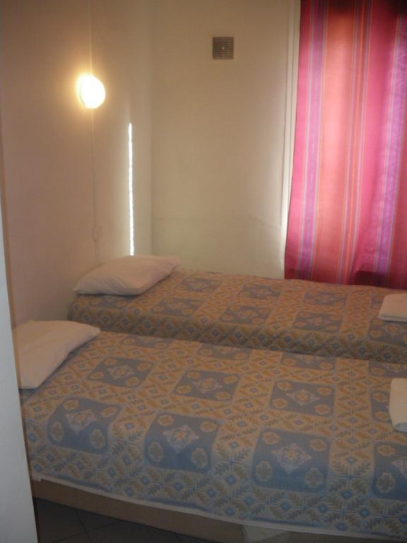 Hotel Bearnais Paris Bagian luar foto
